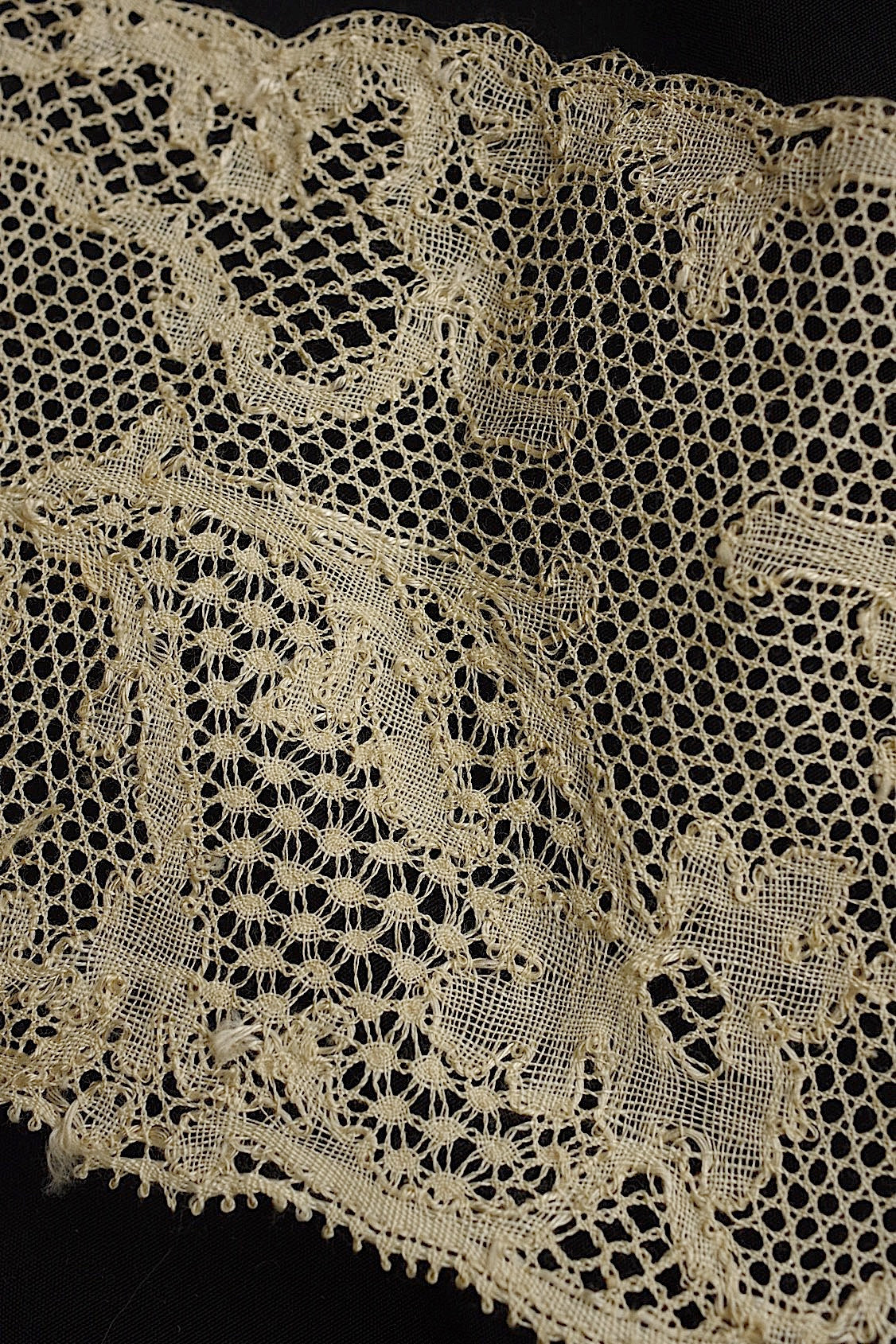 アンティークレース　dentelle antique アンティークレース　280cm .FR a l'epoque
