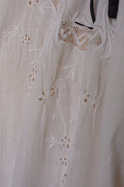 アンティーク ワンピース　vetement antique robe de chambre 1 .FR a l'epoque