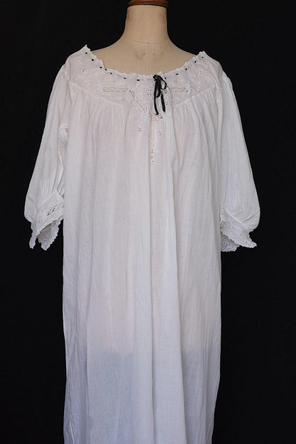 アンティーク ワンピース　vetement antique robe de chambre 1 .FR a l'epoque