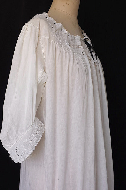 アンティーク ワンピース　vetement antique robe de chambre 1 .FR a l'epoque
