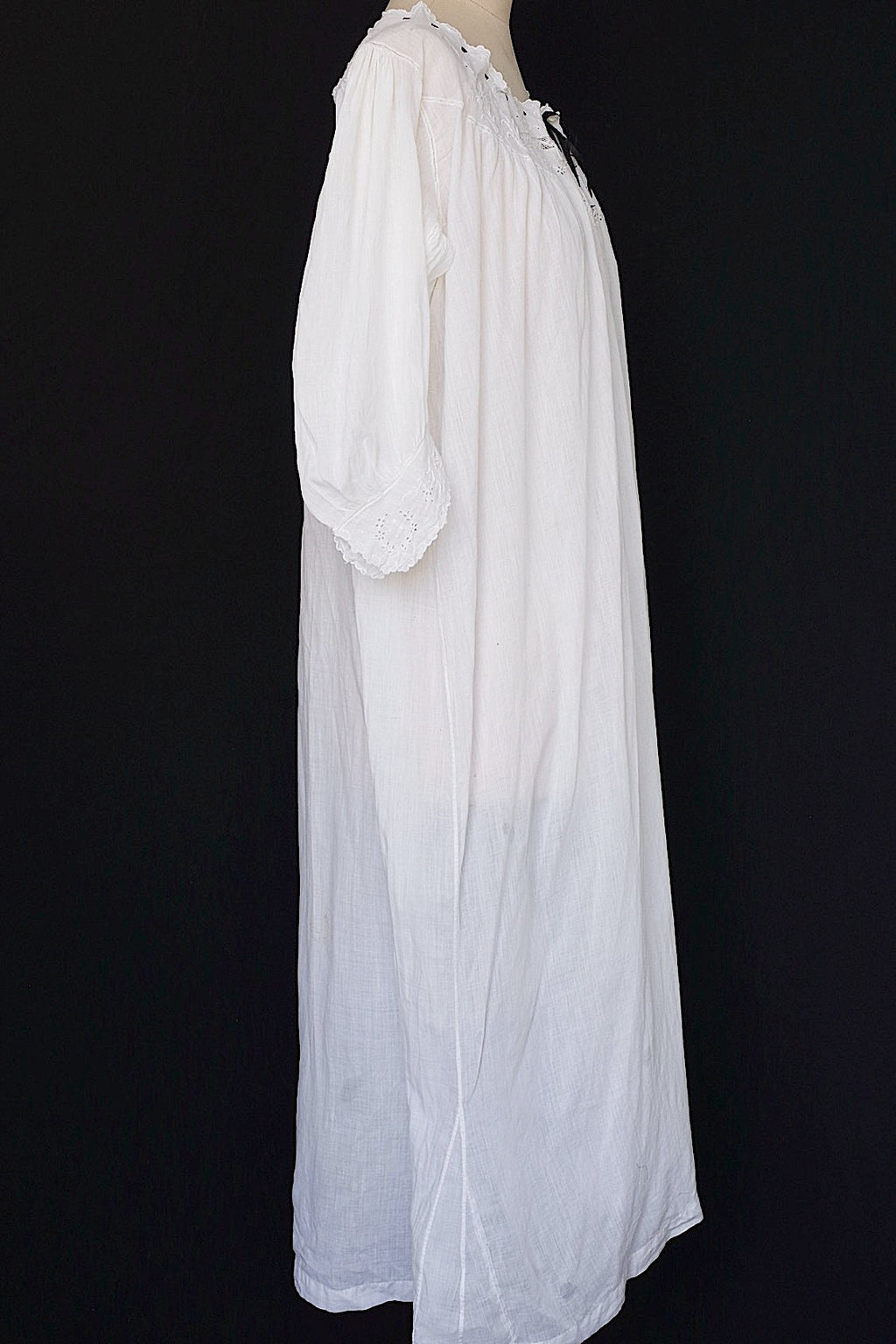 アンティーク ワンピース　vetement antique robe de chambre 1 .FR a l'epoque