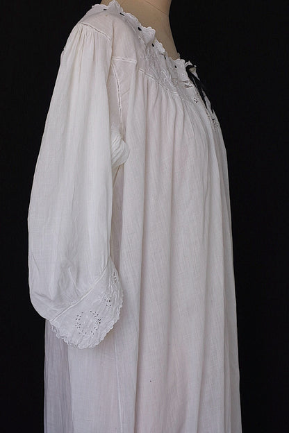 アンティーク ワンピース　vetement antique robe de chambre 1 .FR a l'epoque