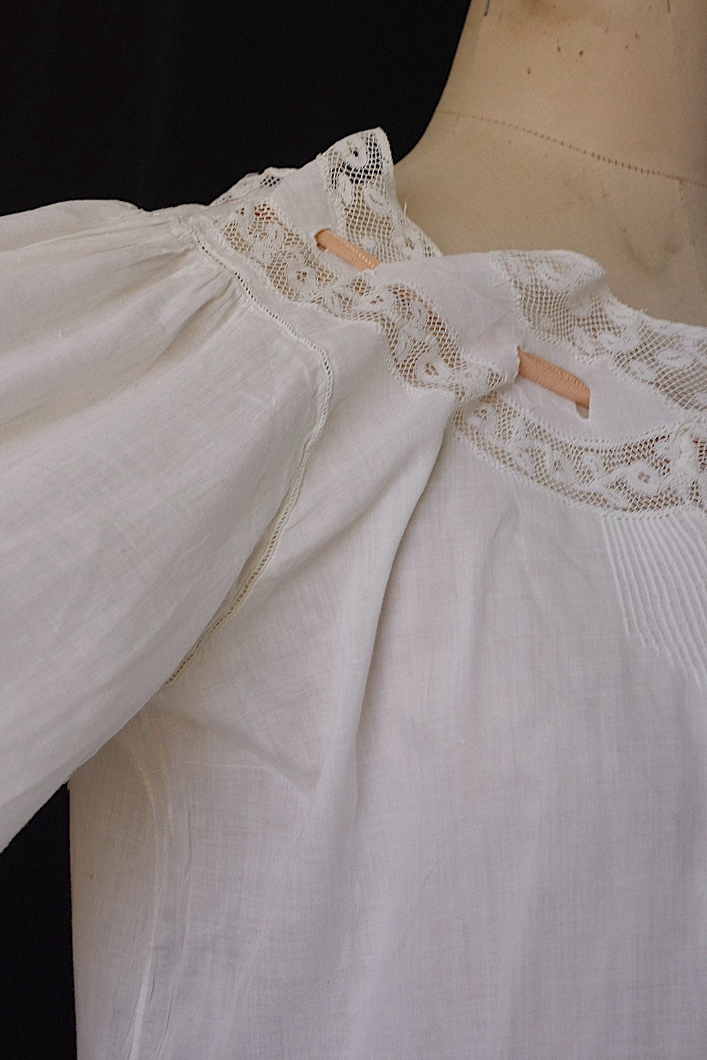 アンティーク ワンピース　vetement antique robe de chambre 2 .FR a l'epoque