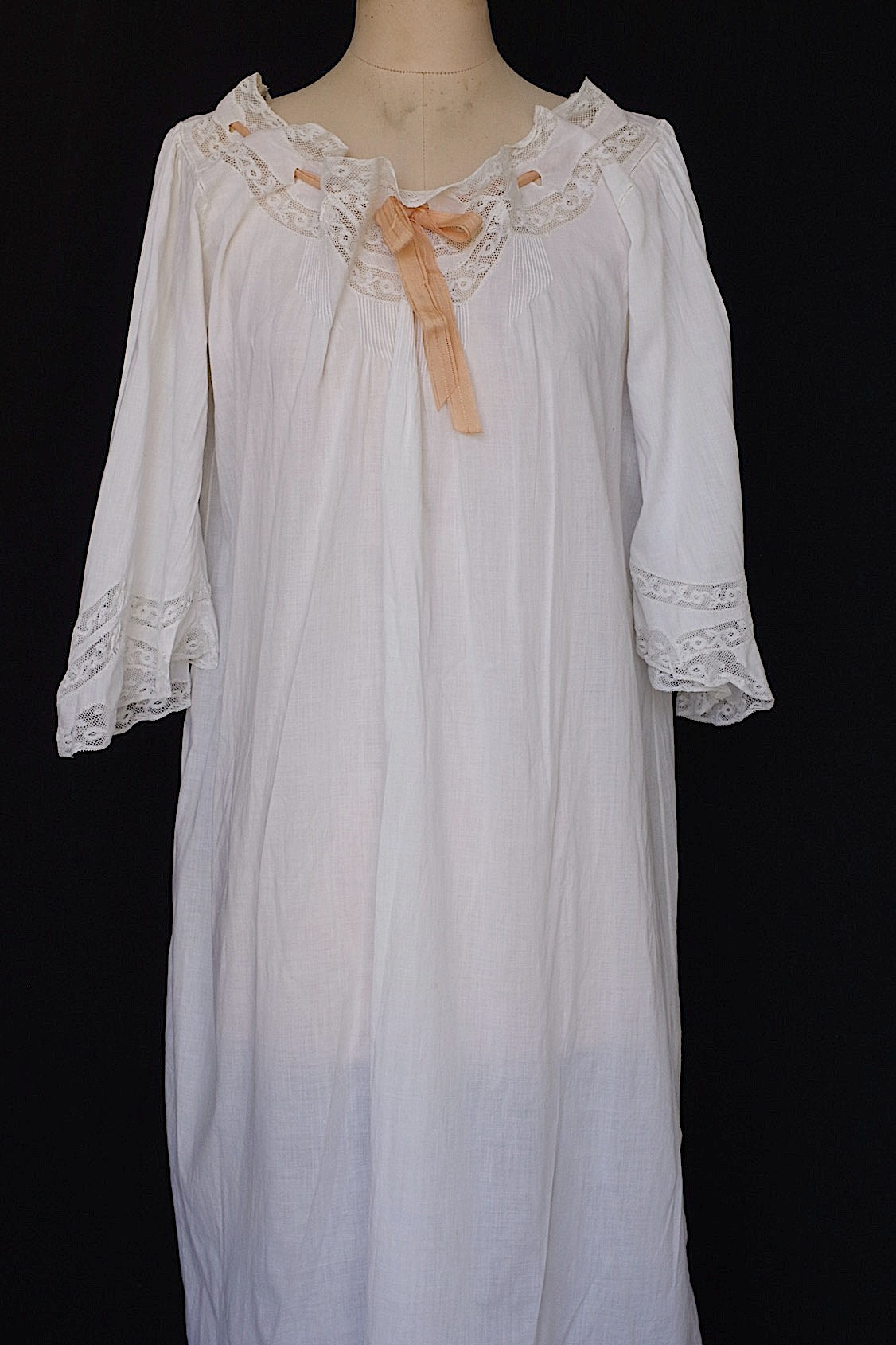 アンティーク ワンピース　vetement antique robe de chambre 2 .FR a l'epoque