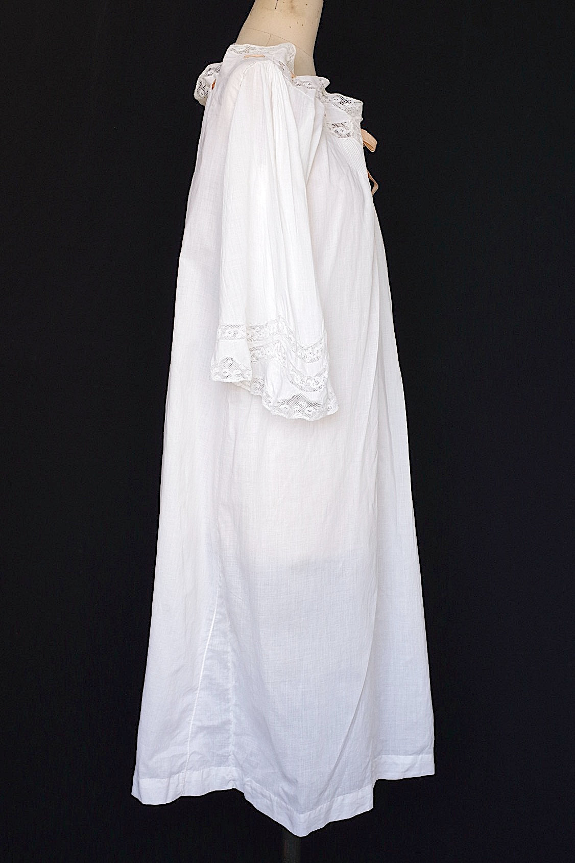 アンティーク ワンピース　vetement antique robe de chambre 2 .FR a l'epoque