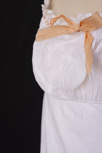 アンティーク ワンピース　vetement antique robe de chambre 3 .FR a l'epoque