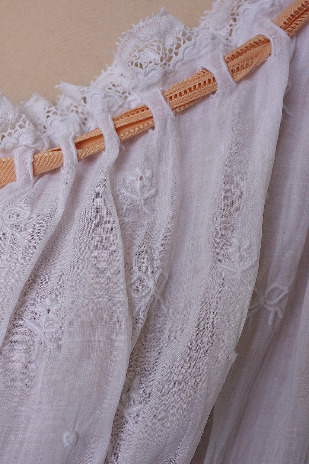 アンティーク ワンピース　vetement antique robe de chambre 3 .FR a l'epoque