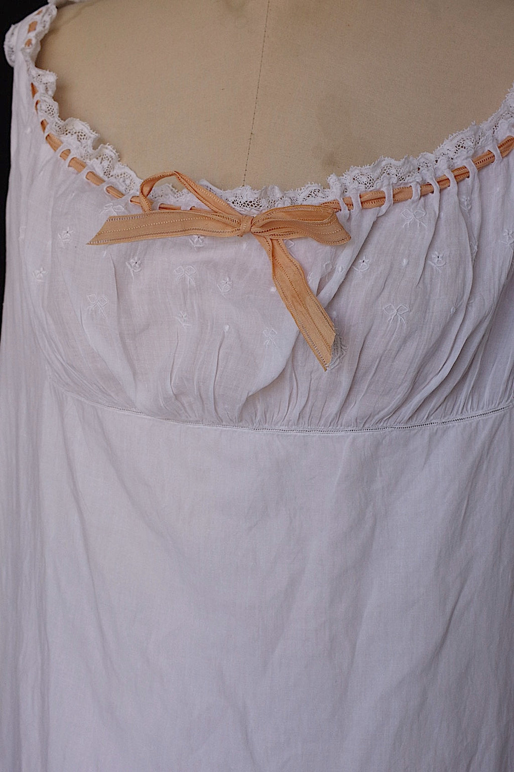 アンティーク ワンピース　vetement antique robe de chambre 3 .FR a l'epoque