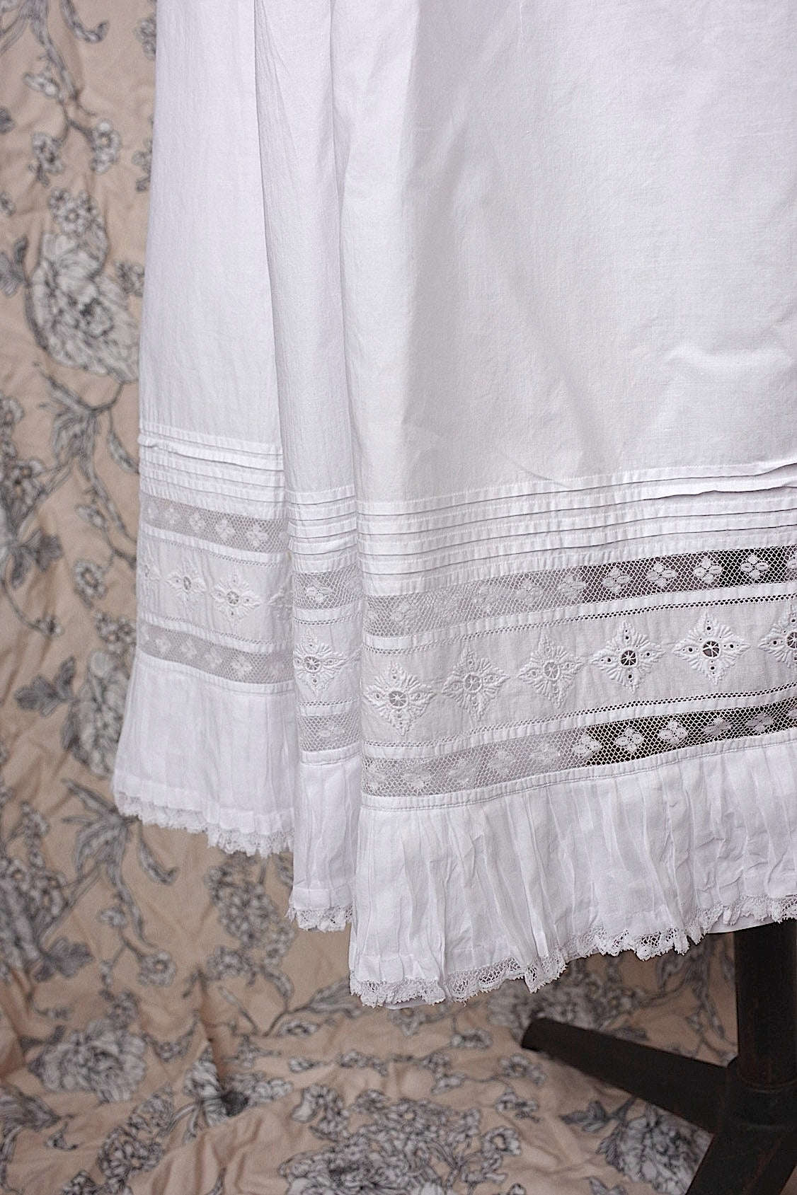 アンティークスカート　vêtement antique skirt1 .FR a l'epoque