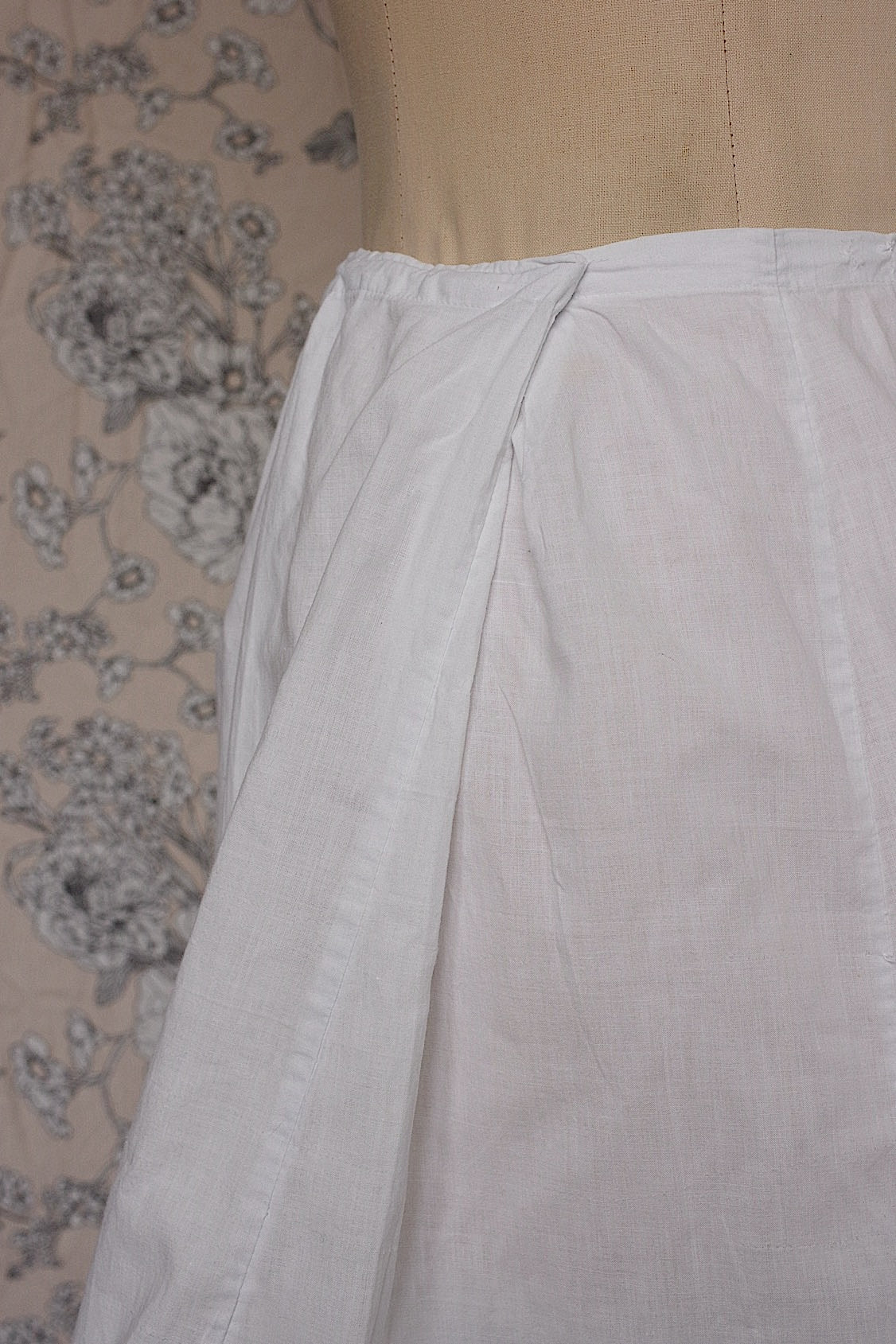 アンティークスカート　vêtement antique skirt2 .FR a l'epoque