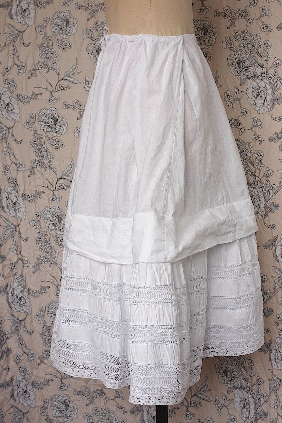 アンティークスカート　vêtement antique skirt2 .FR a l'epoque