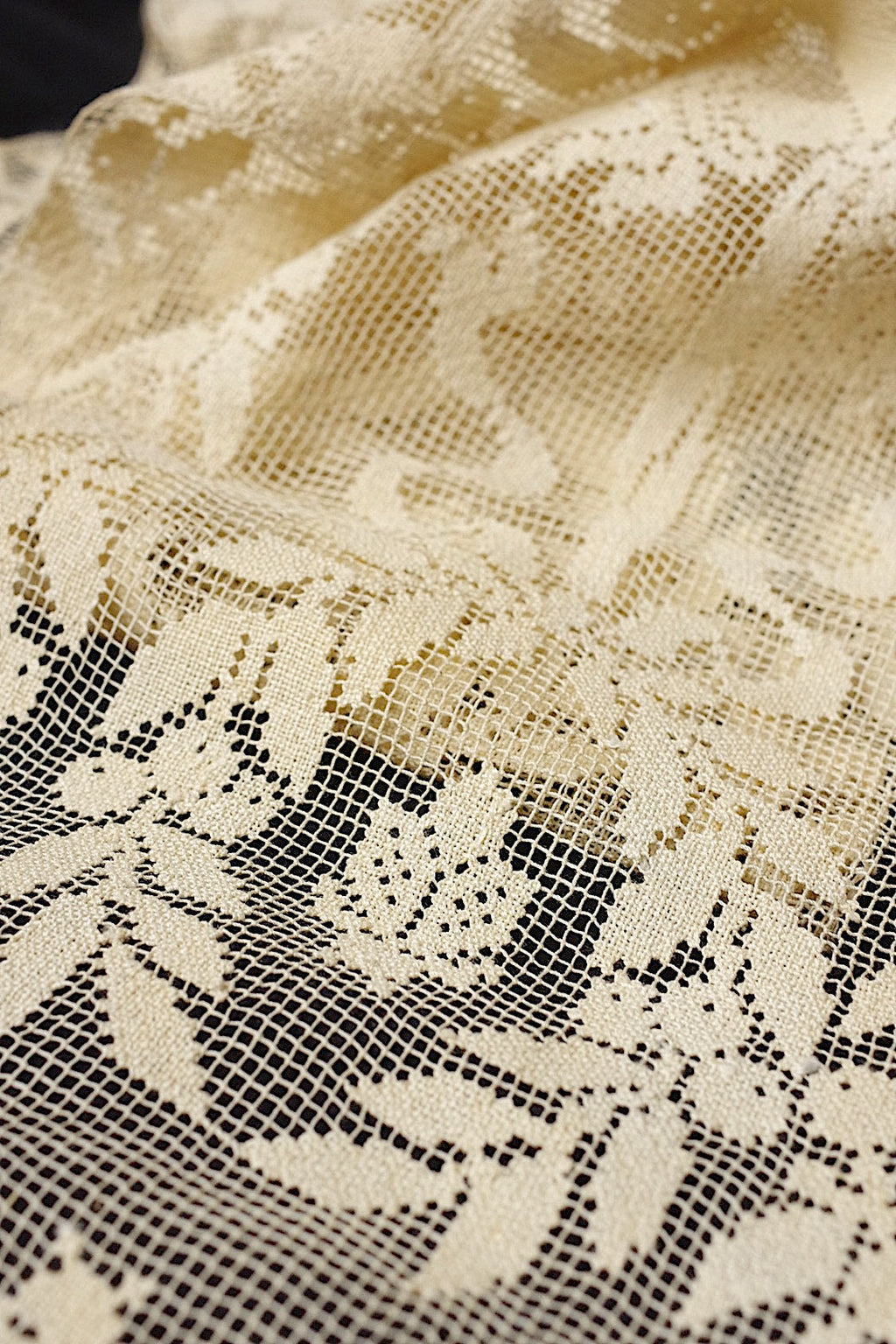 アンティークレース　dentelle antique 　フィレ .FR a l'epoque