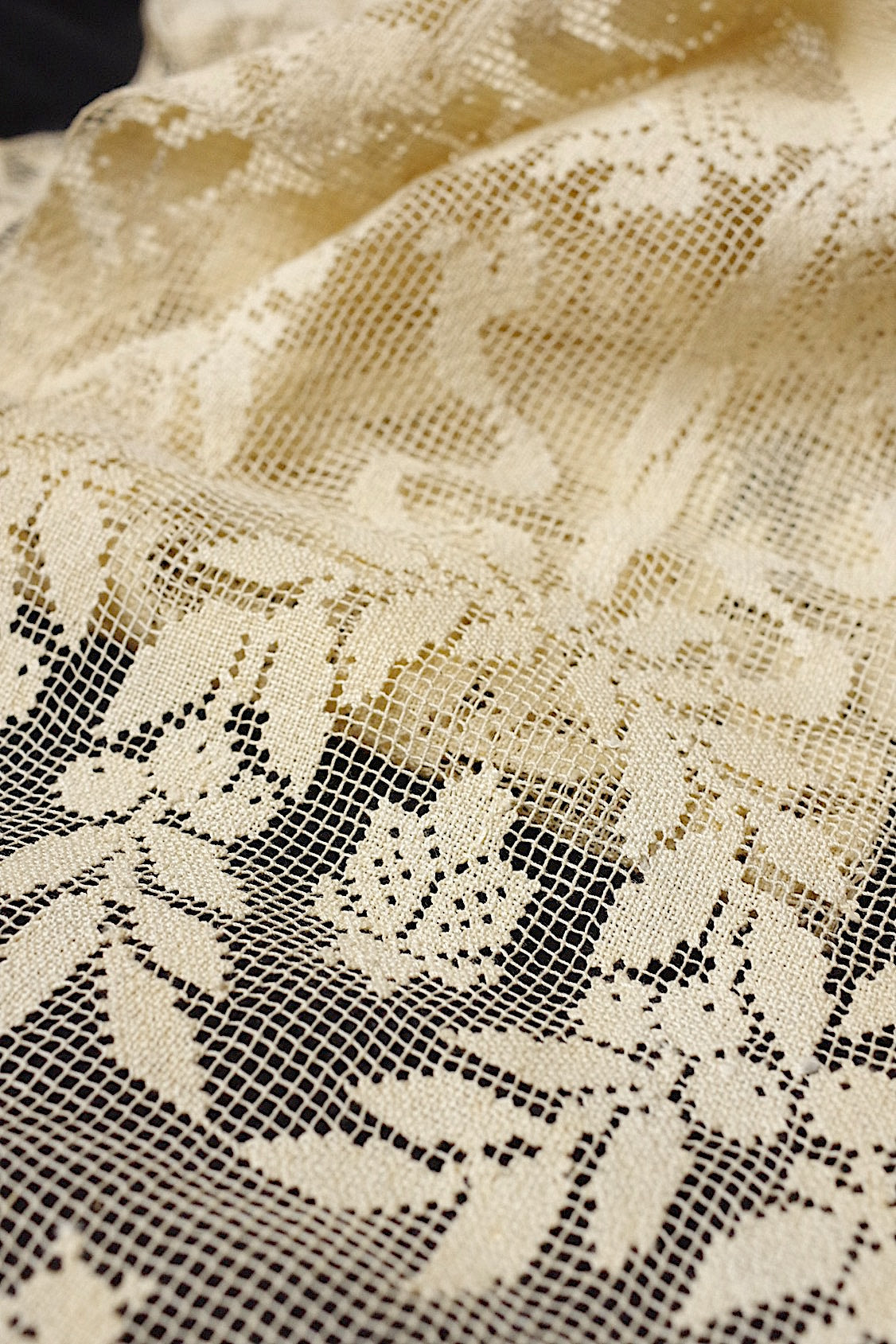 アンティークレース　dentelle antique 　フィレ .FR a l'epoque