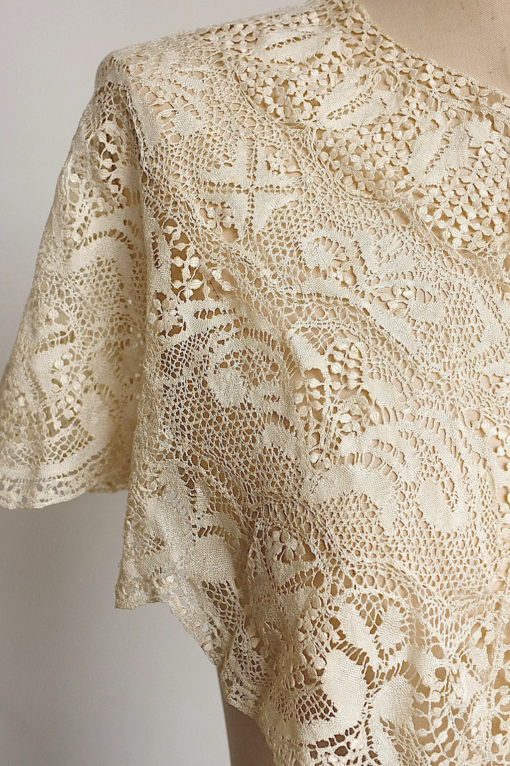 アンティークレース　dentelle antique 　襟 .FR a l'epoque