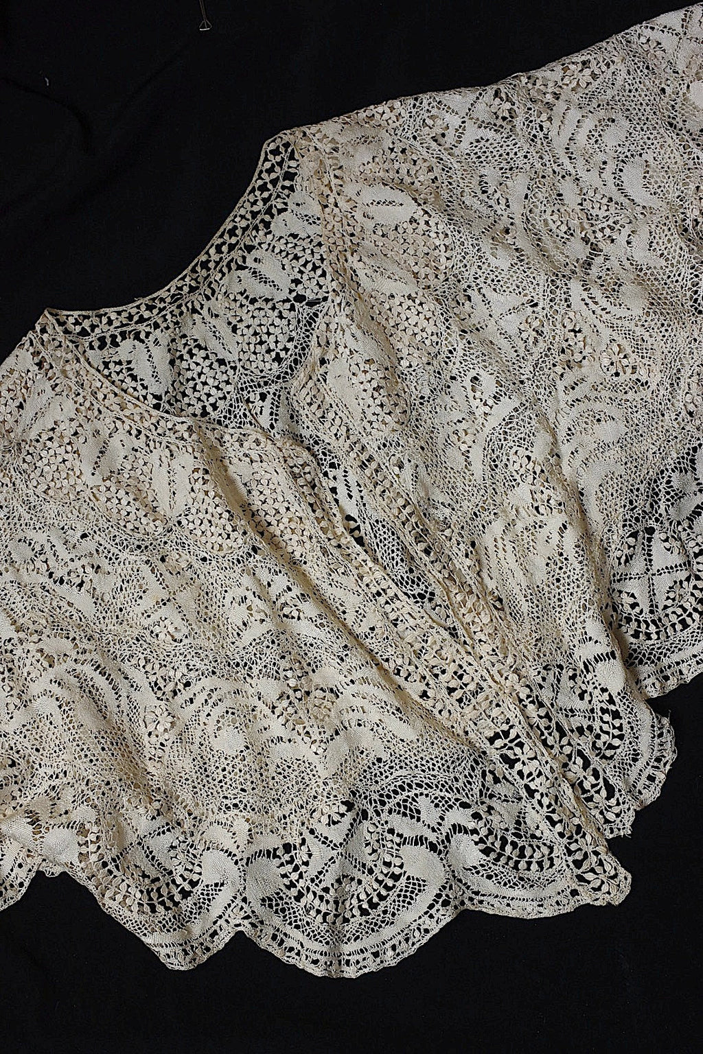 アンティークレース　dentelle antique 　襟 .FR a l'epoque