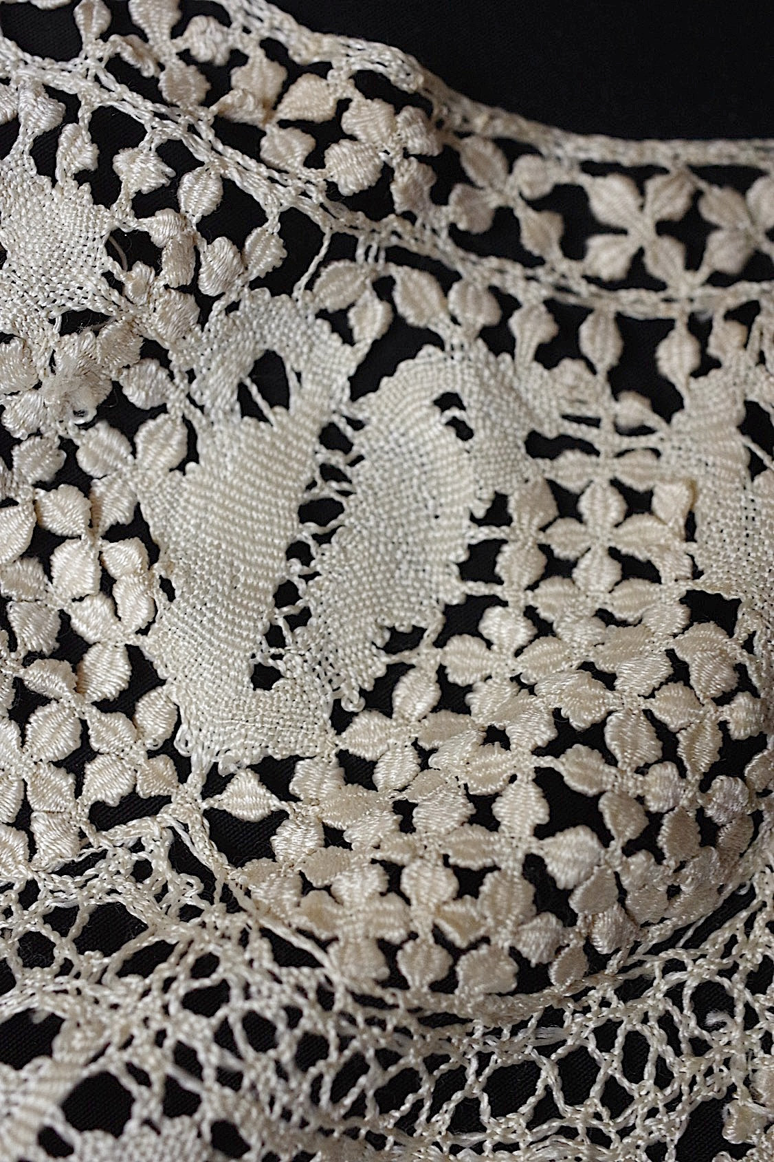 アンティークレース　dentelle antique 　襟 .FR a l'epoque