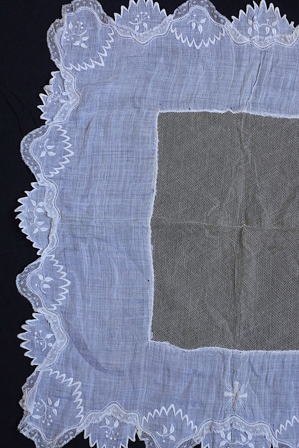 アンティークレース　dentelle antique 　刺繍クロス＋ベール .FR a l'epoque