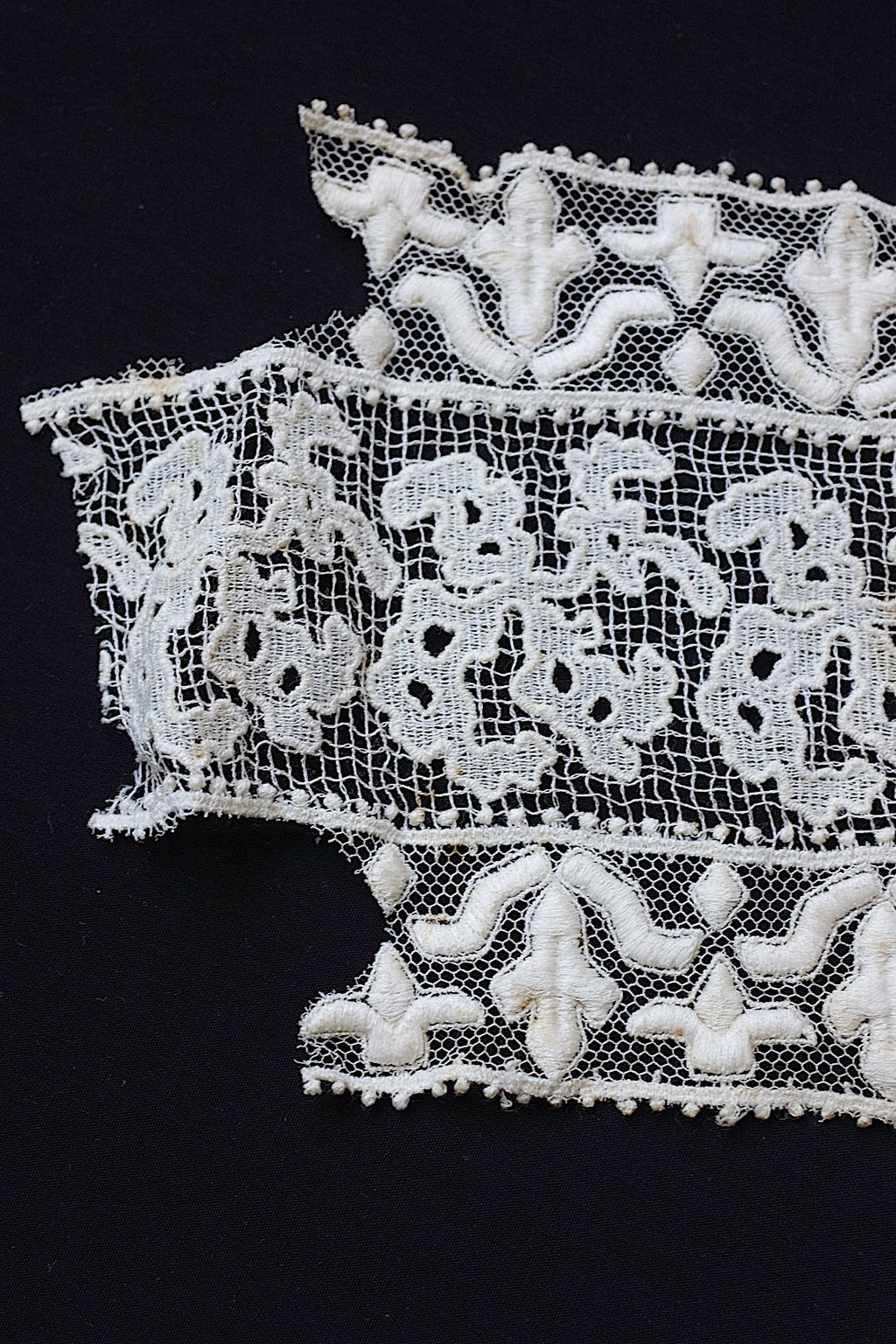 アンティークレース　dentelle antique 　297cm .FR a l'epoque