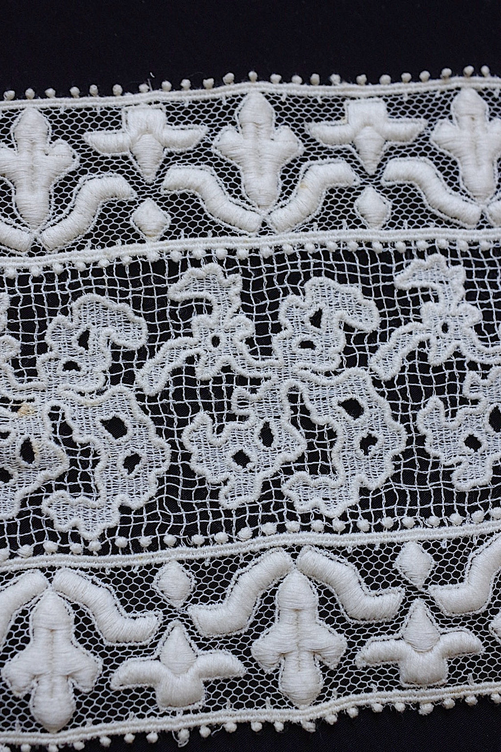 アンティークレース　dentelle antique 　297cm .FR a l'epoque