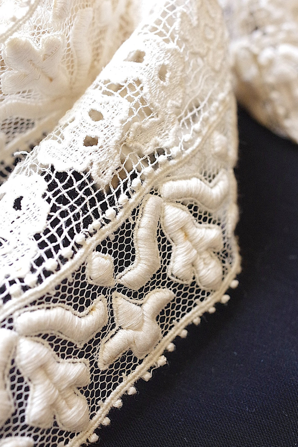 アンティークレース　dentelle antique 　297cm .FR a l'epoque
