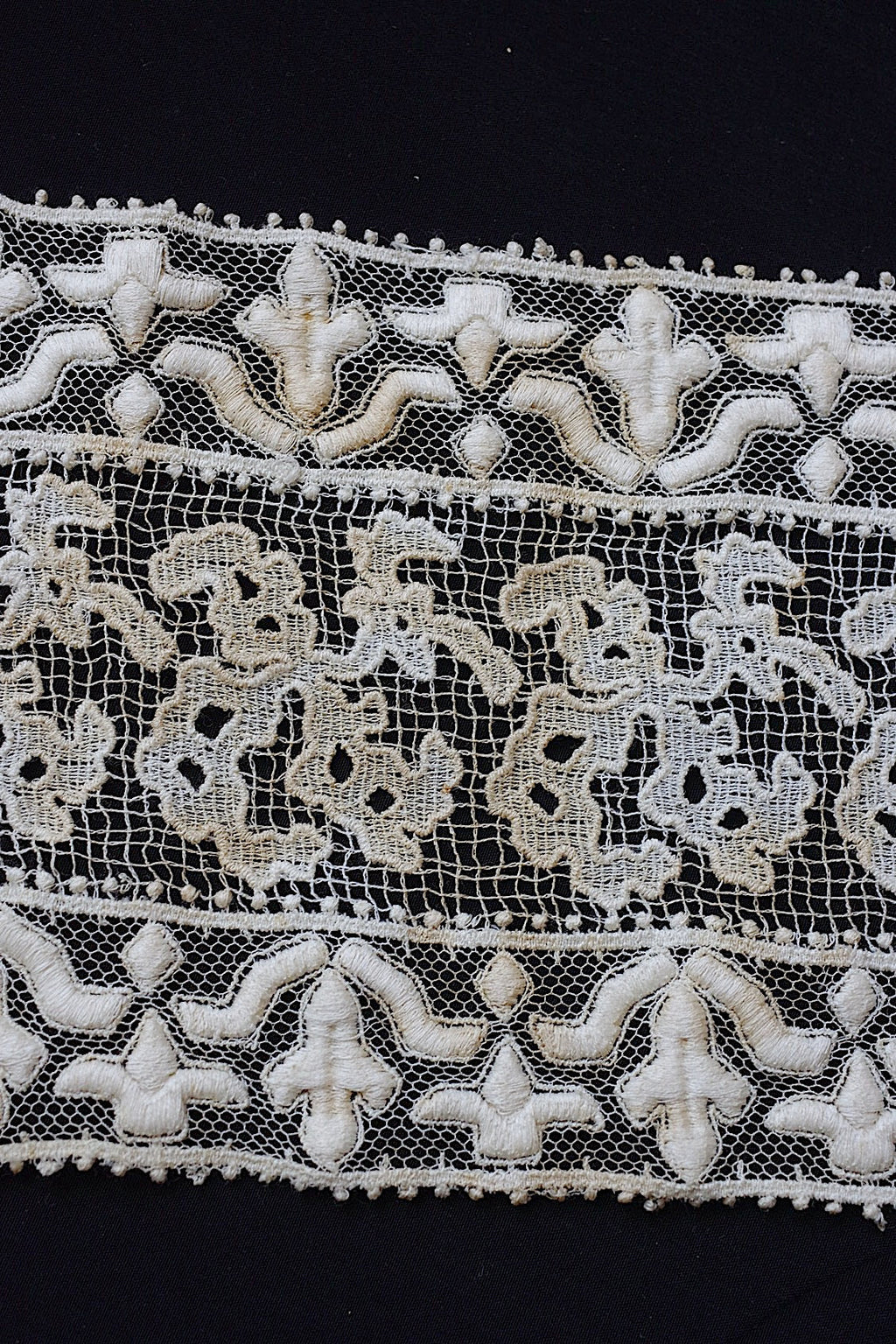 アンティークレース　dentelle antique 　297cm .FR a l'epoque