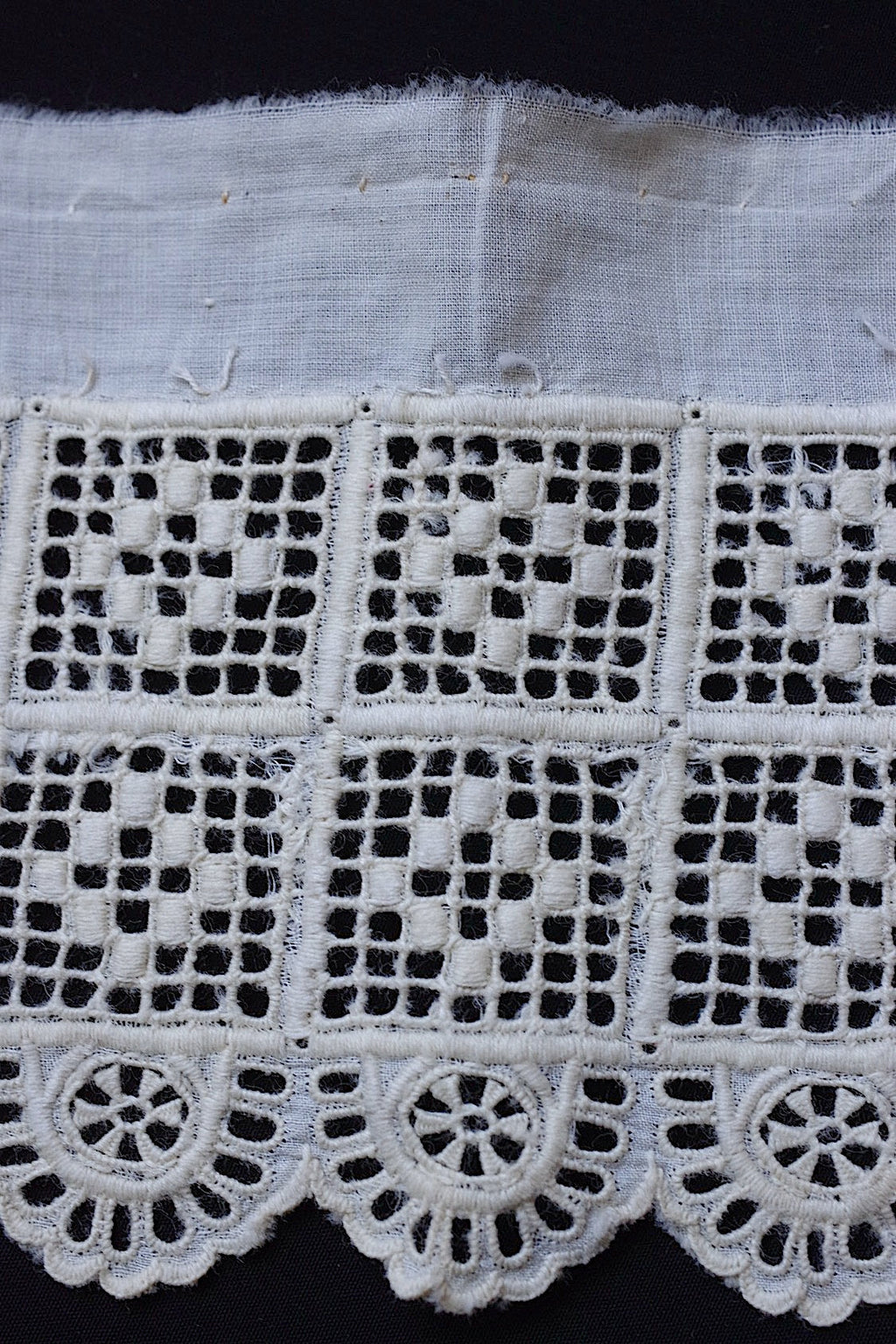 アンティークレース　dentelle antique 　刺繍　230cm .FR a l'epoque