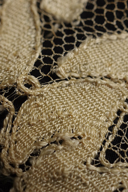 アンティークレース　dentelle antique blonde 222cm .FR a l'epoque
