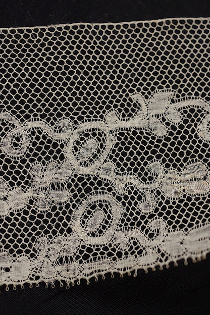 アンティークレース　dentelle antique 483cm 63cm .FR a l'epoque