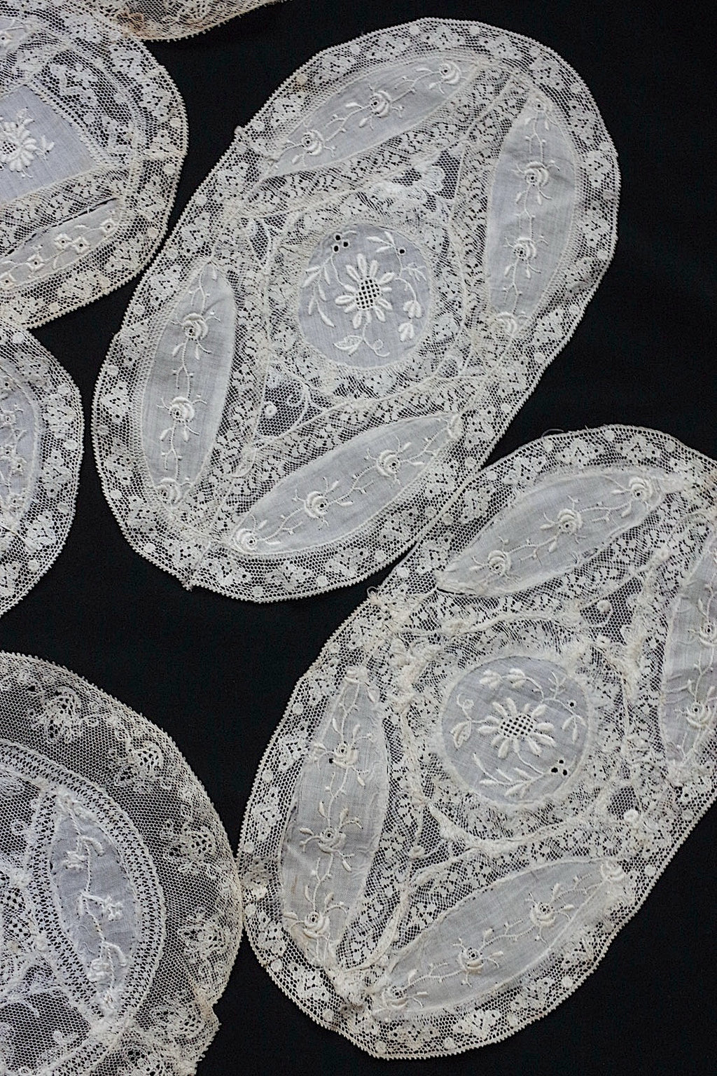 アンティークレース　dentelle antique napperon 12pieces .FR a l'epoque
