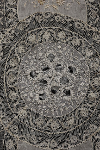 アンティークレース　dentelle antique　刺繍クロス　素材用 .FR a l'epoque