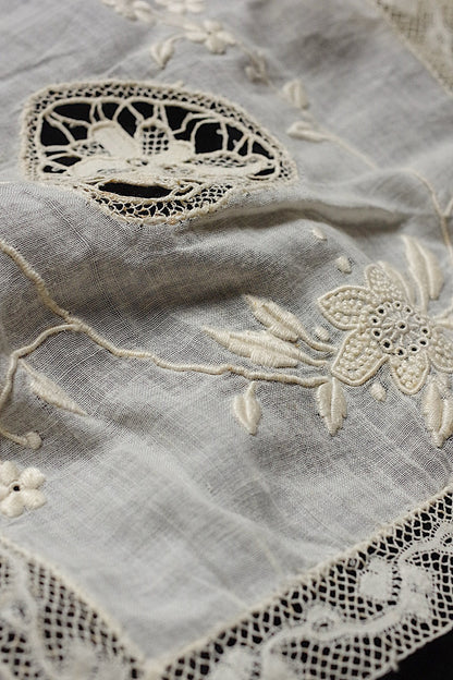 アンティークレース　 dentelle antique 　刺繍ハギレ .FR a l'epoque