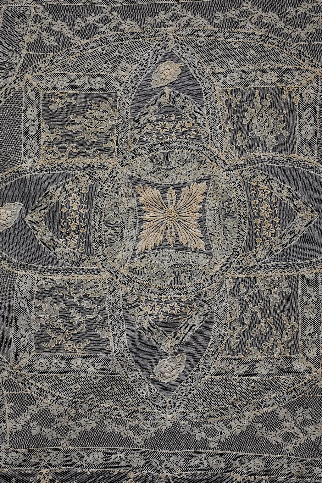 アンティークレース　 dentelle antique 　nappe クロス .FR a l'epoque