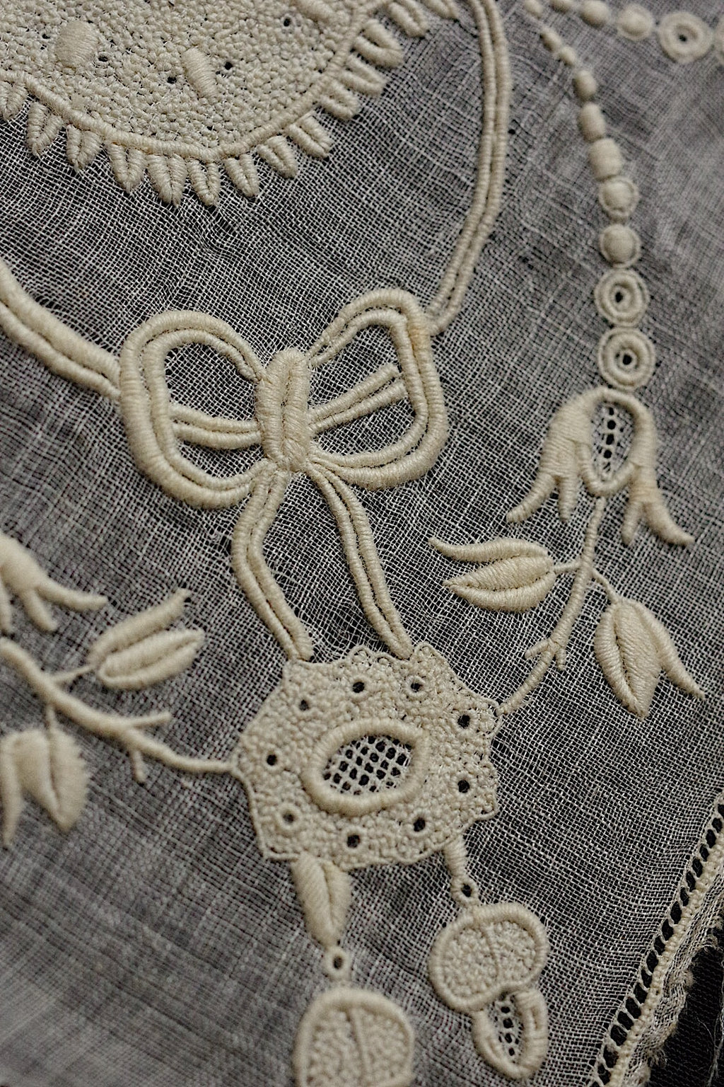アンティーク刺繍