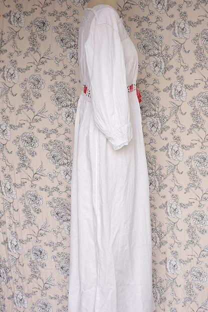 アンティークワンピース　 vêtement antique ピンタックワンピース　 .FR a l'epoque