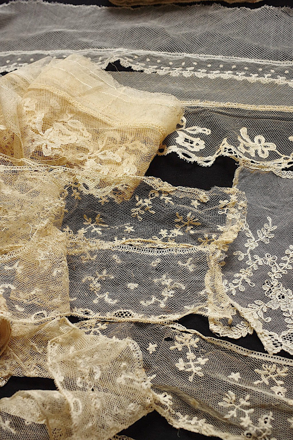 アンティークレース　 dentelle antique 　９種　素材用 .FR a l'epoque