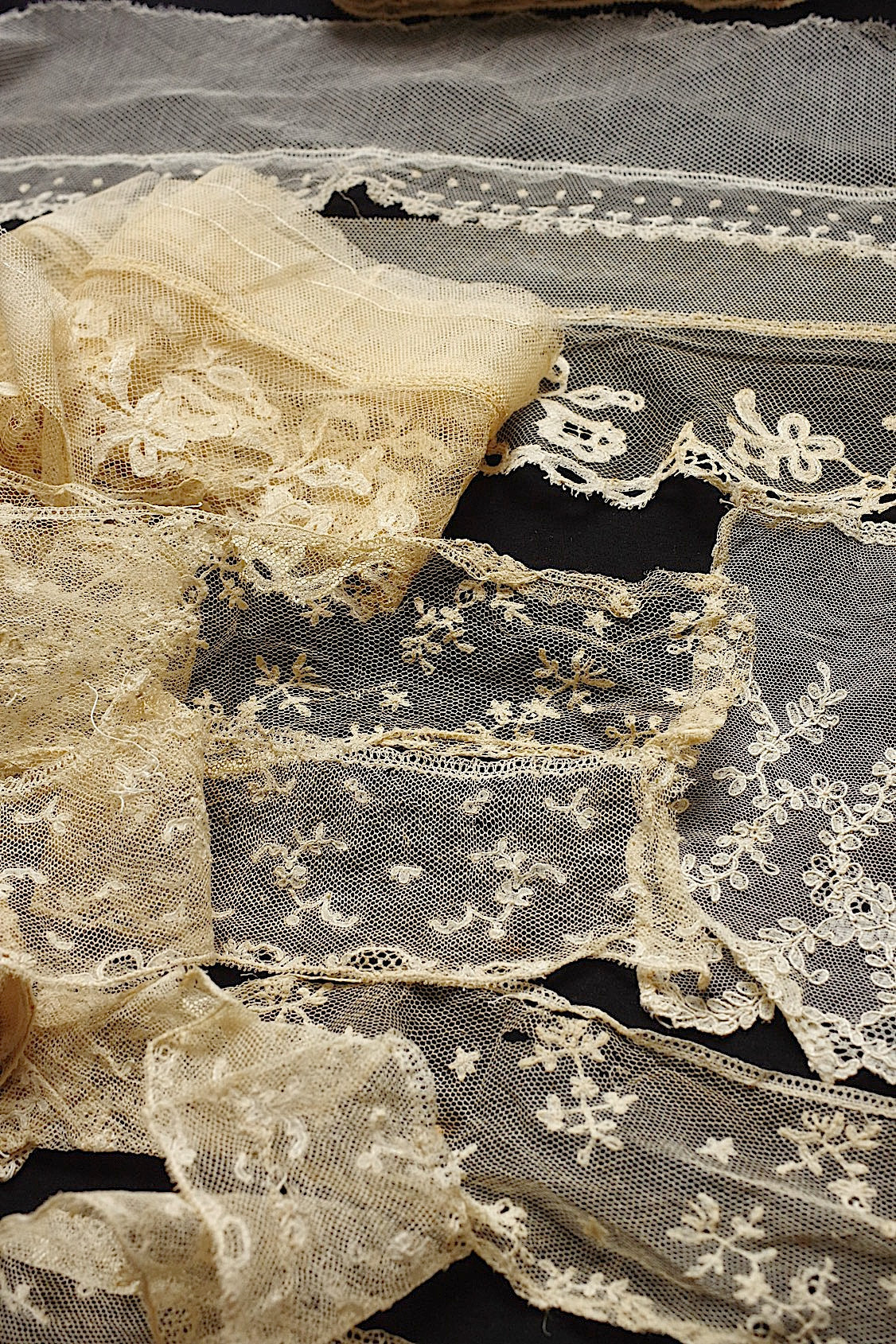 アンティークレース　 dentelle antique 　９種　素材用 .FR a l'epoque