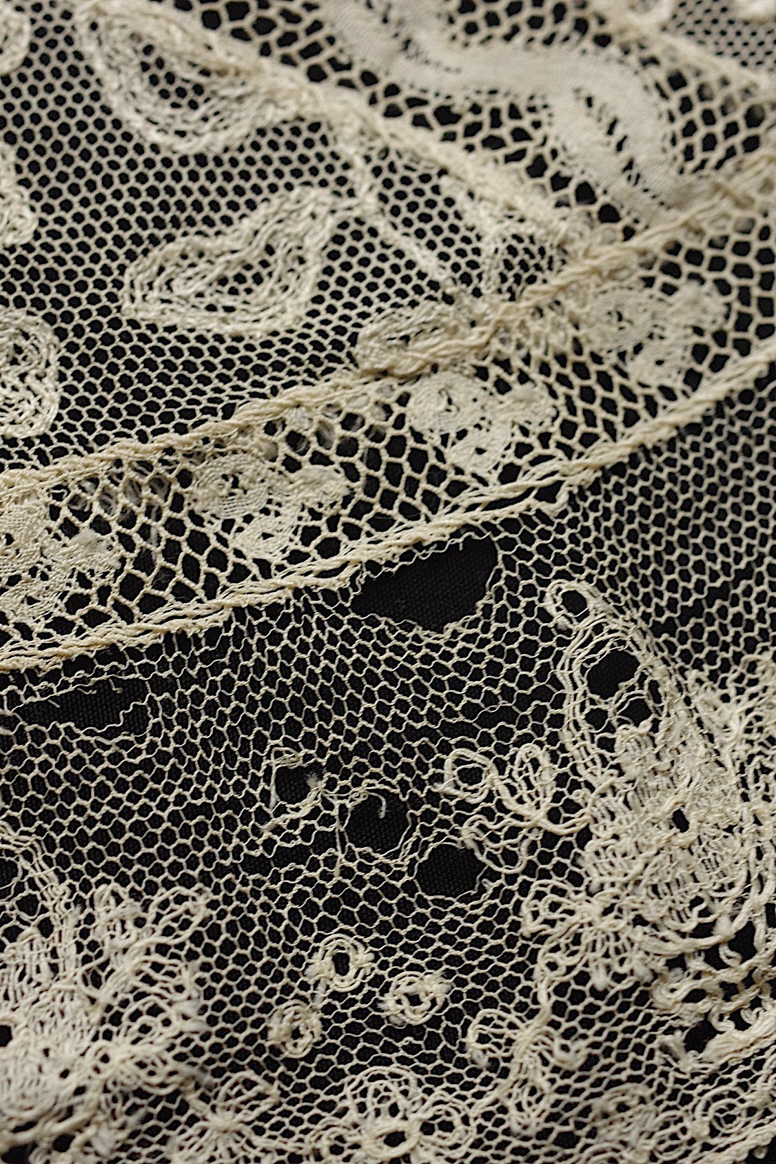 アンティークレース　 dentelle antique 　napperon 刺繍 .FR a l'epoque