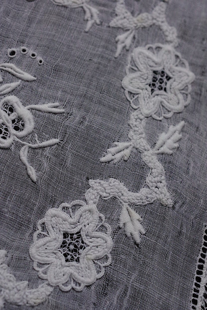 アンティークハンカチ　 mouchoir antique 　1 .FR a l'epoque