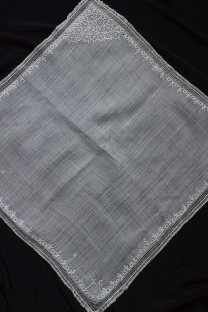 アンティークハンカチ　 mouchoir antique 　3 .FR a l'epoque