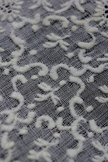 アンティークハンカチ　 mouchoir antique 　3 .FR a l'epoque