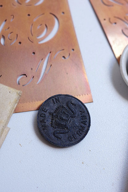 アンティークイニシャル　 patrins  antique .FR a l'epoque