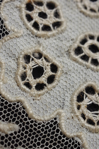 アンティークレース　 dentelle antique 　刺繍 .FR a l'epoque