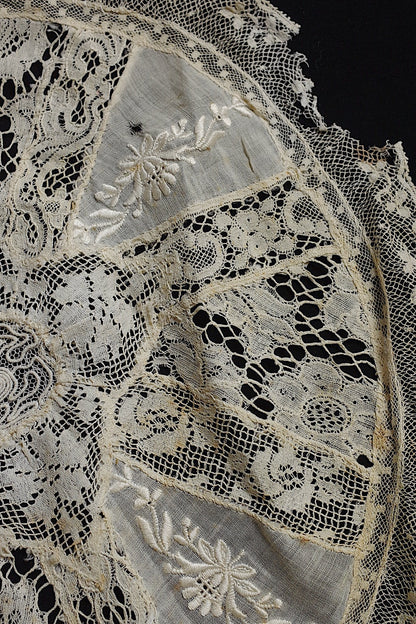 アンティークレース　 dentelle antique 　刺繍 .FR a l'epoque