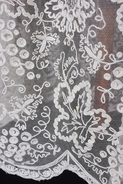 アンティーク教会チュニック　 vêtement  antique aube .FR a l'epoque