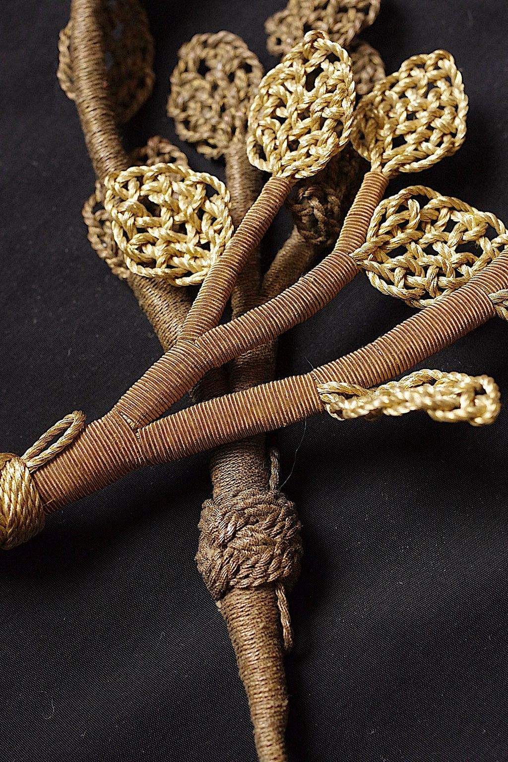 アンティークレース dentelle antique 　メタル糸　モチーフ .FR a l'epoque