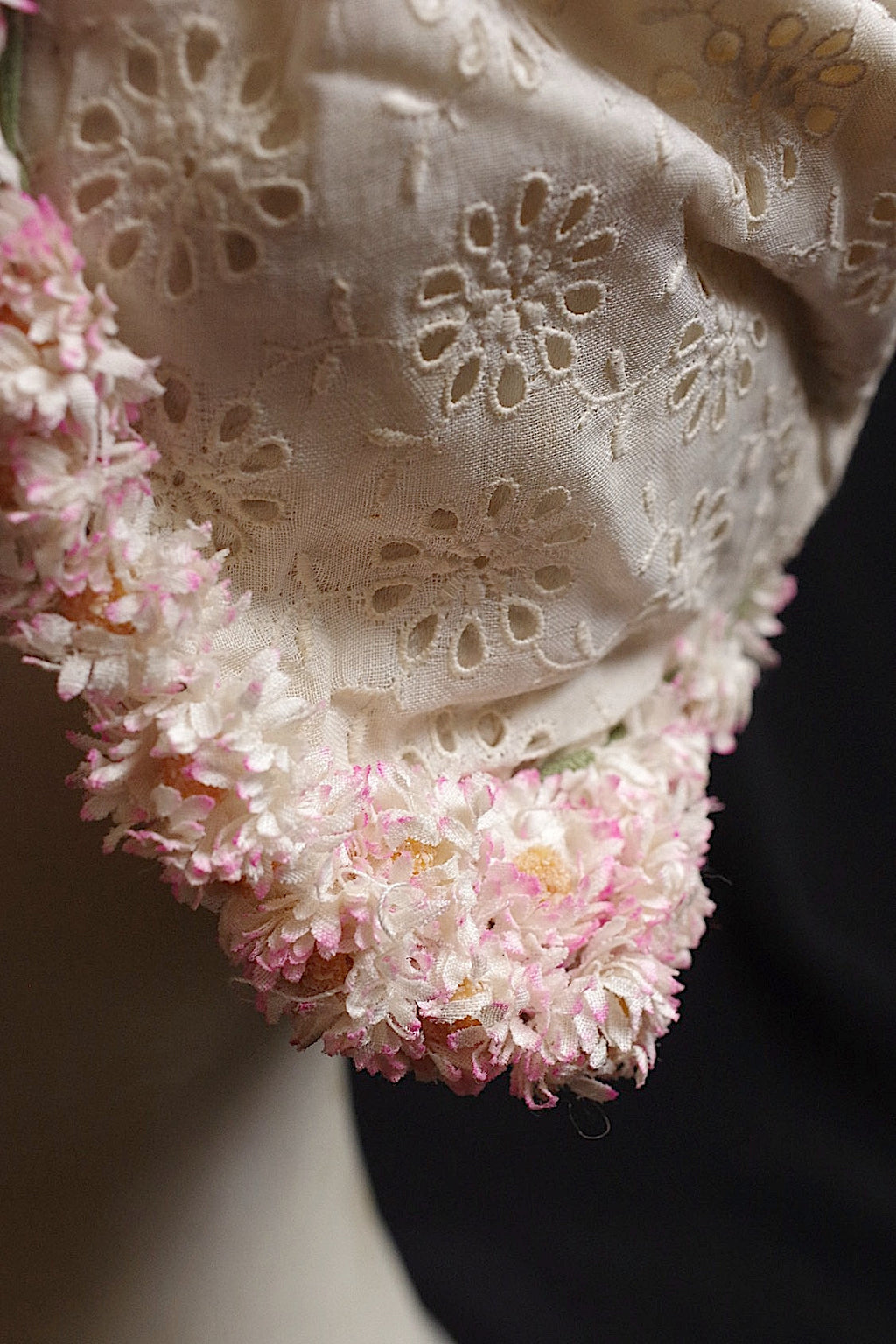 アンティークレース dentelle antique 　お花付き帽子 .FR a l'epoque