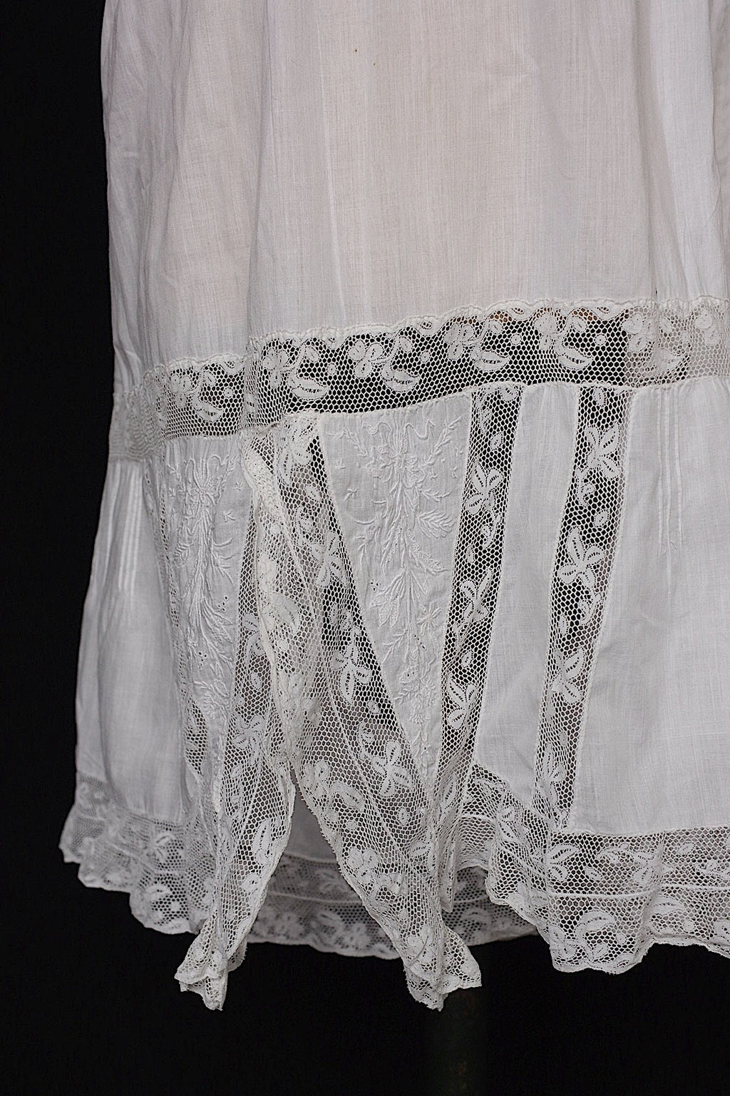 アンティークレースコンビネゾン　 vêtement  antique .FR a l'epoque