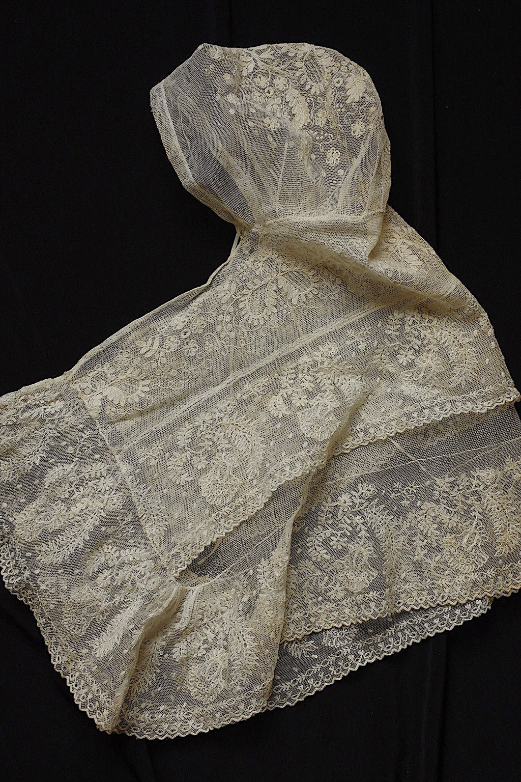 アンティークレース　dentelle antique bebe用キャップ .FR a l'epoque