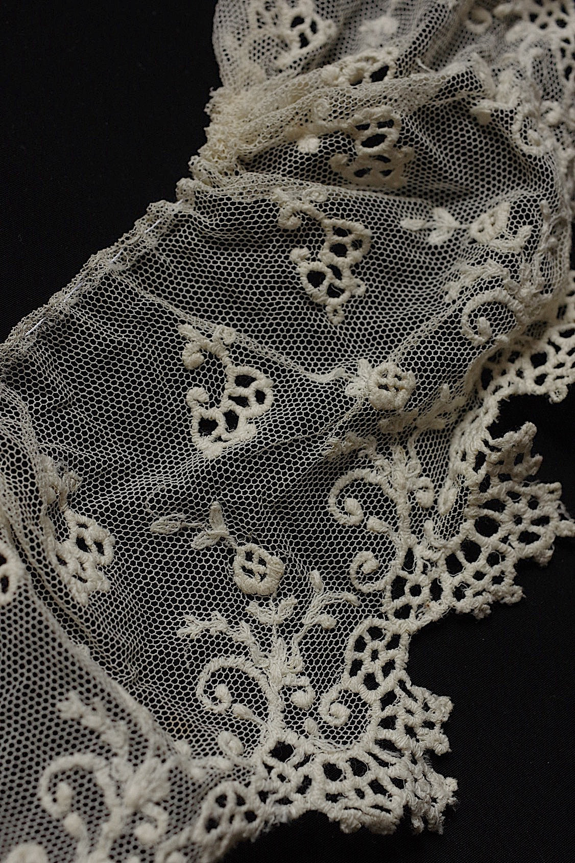 アンティークレース　dentelle antique 素材用　lot .FR a l'epoque