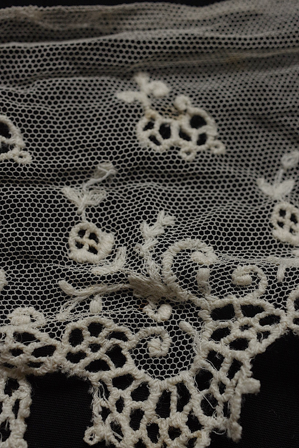アンティークレース　dentelle antique 素材用　lot .FR a l'epoque